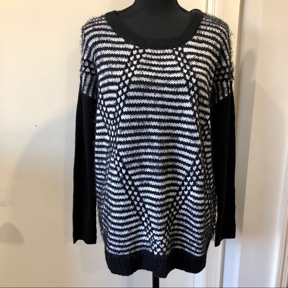 NWOT Oversized Knit Sweater